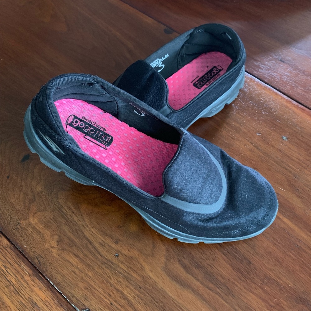 Sketchers Go-Walk 3, size 7